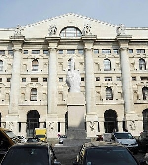 Borsa di Milano, la peggiore a livello Mondiale. Chiude classifica Atene con Grecia in default